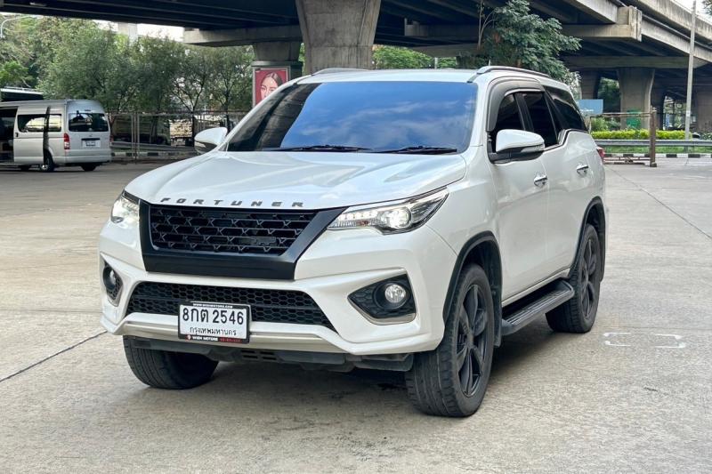 TOYOTA Fortuner 2017