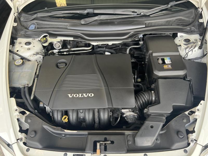 VOLVO S40 2.0 2010