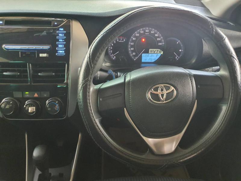TOYOTA Yaris Ativ รุ่น 1.2 2018