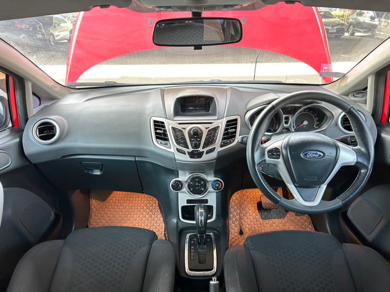 FORD Fiesta 2012