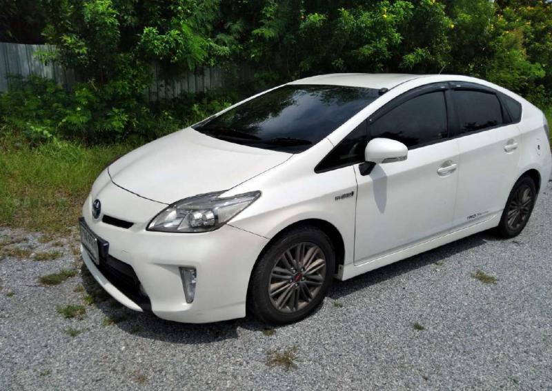 TOYOTA PRIUS 2012