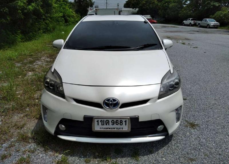 TOYOTA PRIUS 2012