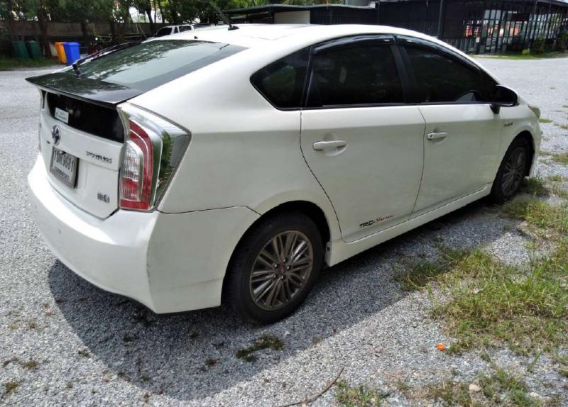 TOYOTA PRIUS 2012