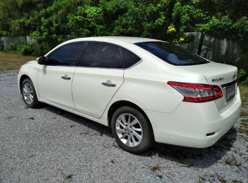 NISSAN SYLPHY 2012