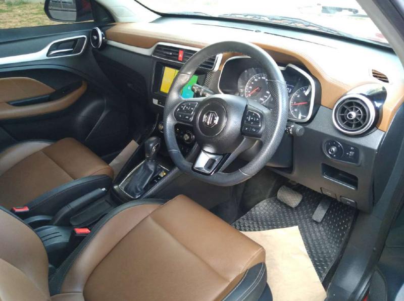 MG ZS1 2019