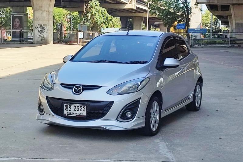 MAZDA 2 2011