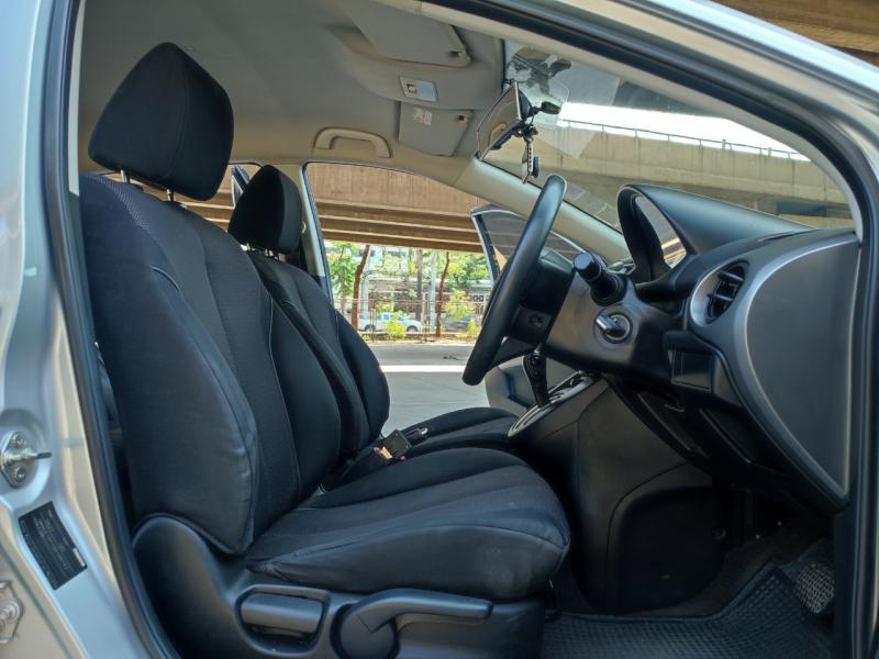 MAZDA 2 2011