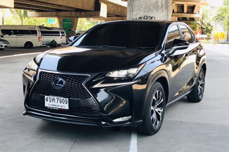 LEXUS NX300h 2015