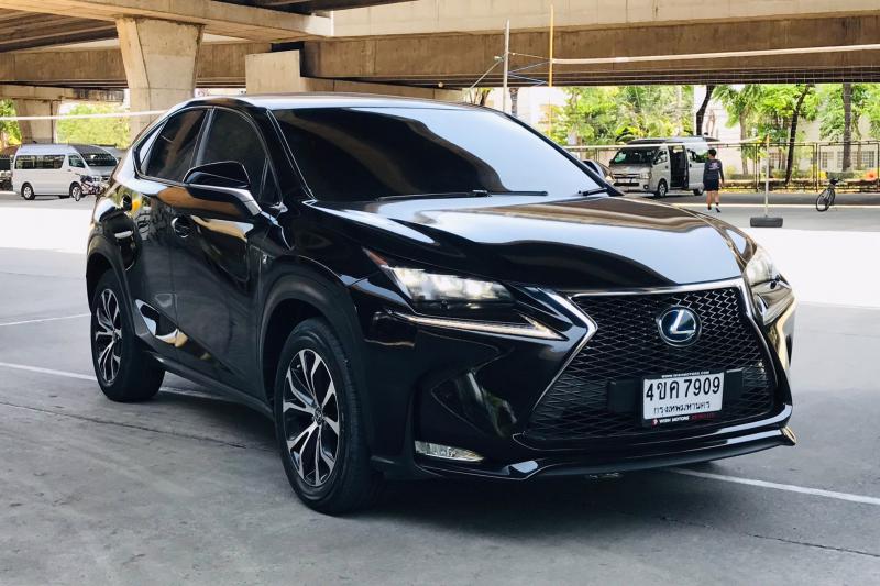 LEXUS NX300h 2015