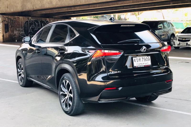 LEXUS NX300h 2015