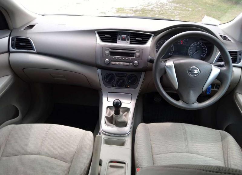 NISSAN SYLPHY 2012