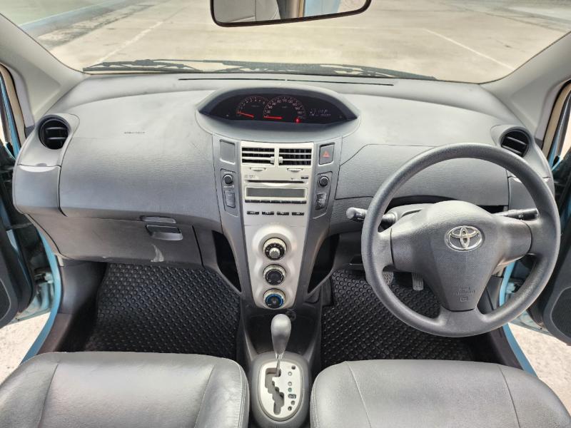 TOYOTA Yaris 2007