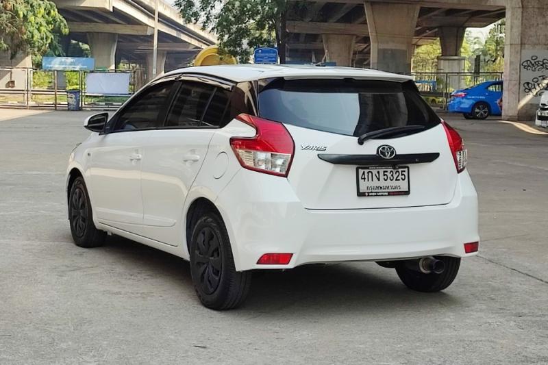TOYOTA YARIS 2015