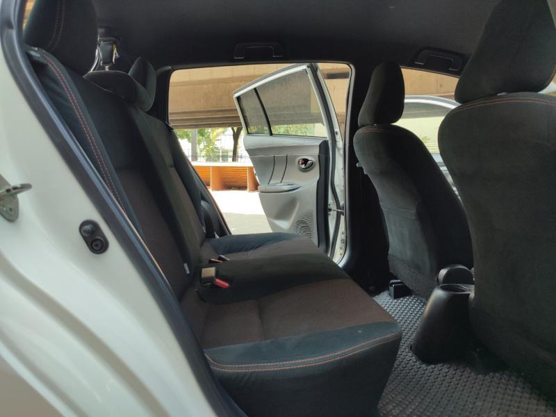 TOYOTA YARIS 2015