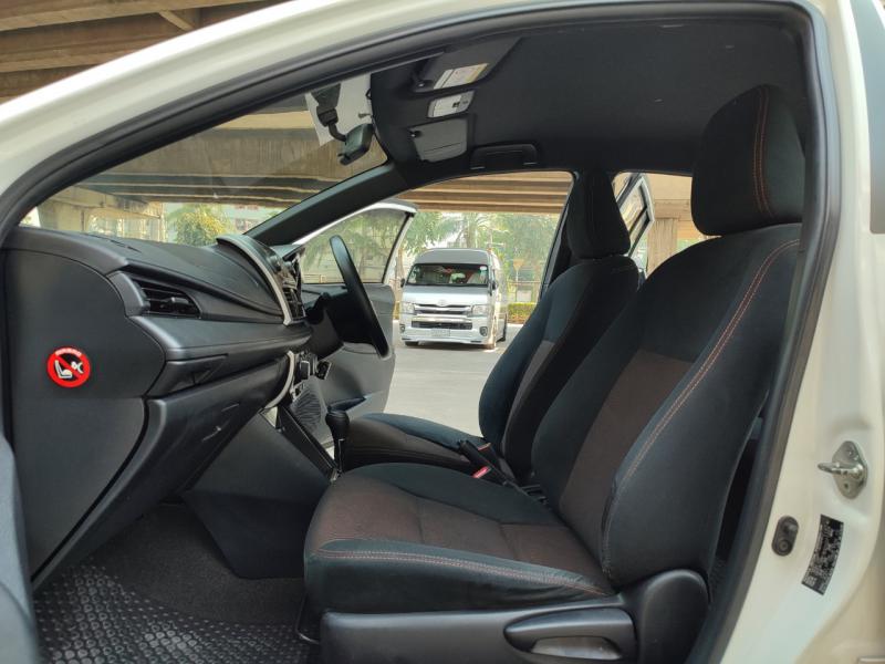 TOYOTA YARIS 2015