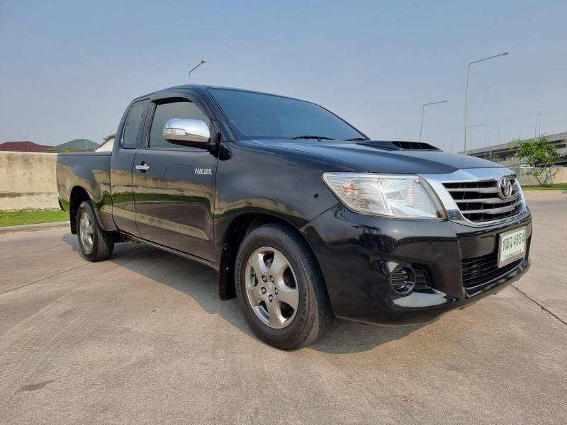 TOYOTA vigo 2.5E 2014