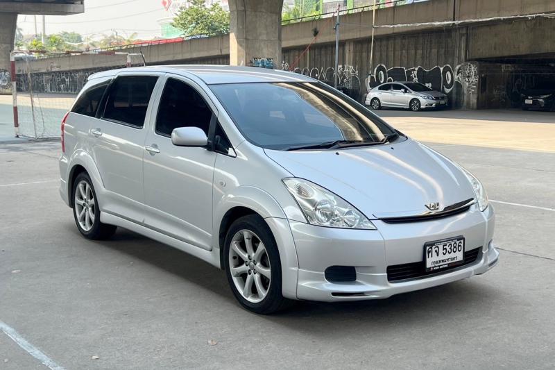 TOYOTA WISH 2004
