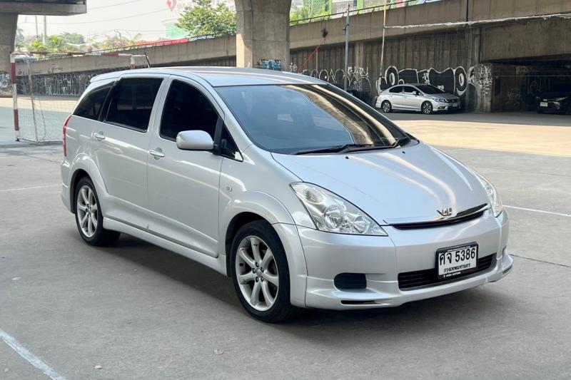 TOYOTA  WISH 2004