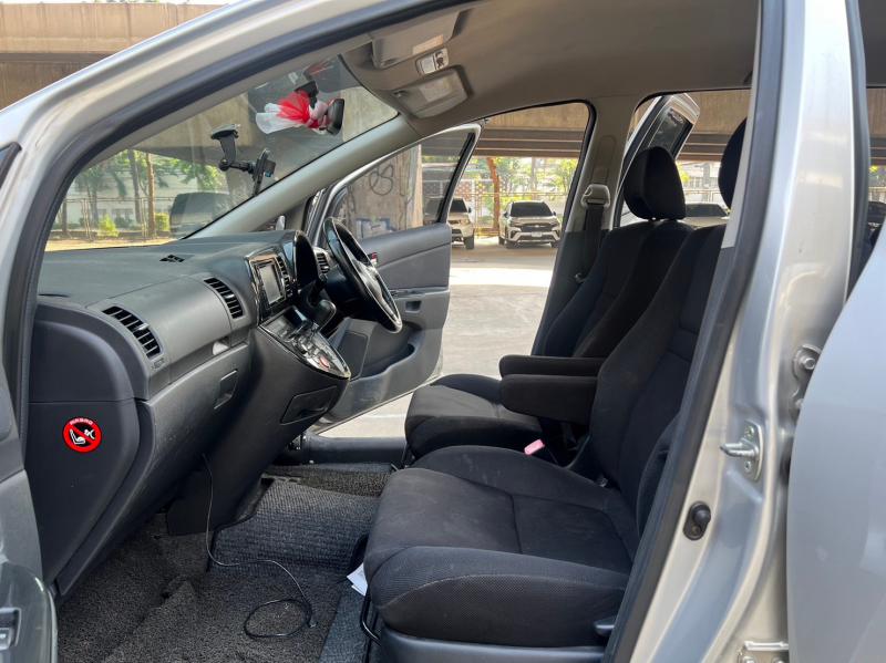 TOYOTA WISH 2004