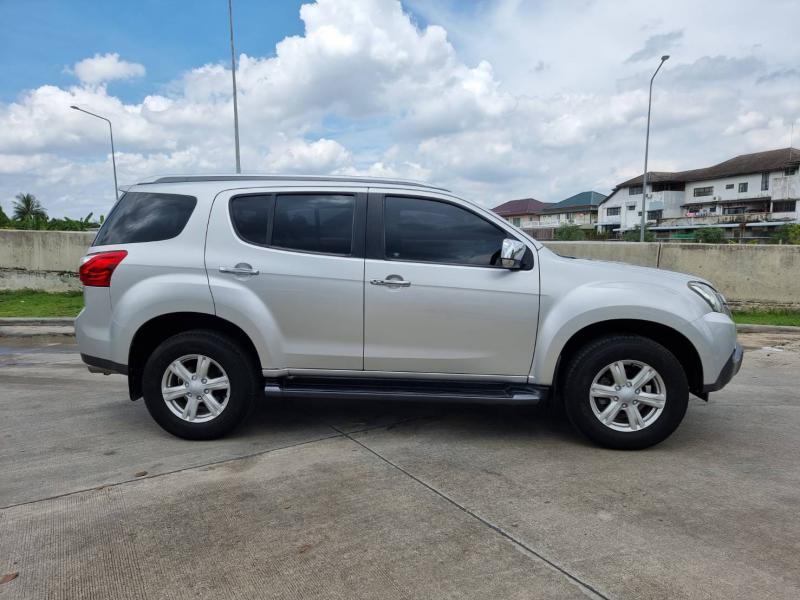 ISUZU Mu X 3.0 4wd Navi 2014