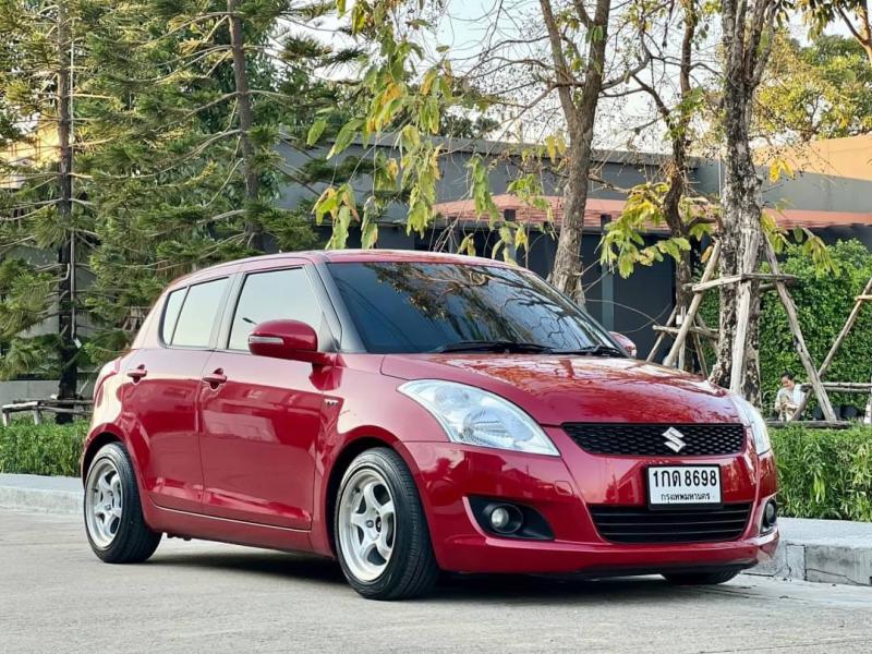 SUZUKI Swift 2012