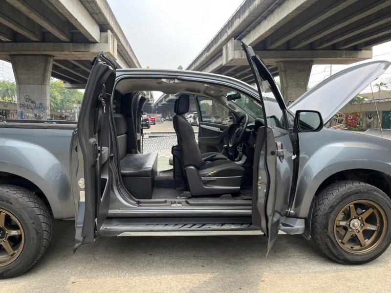 ISUZU D-Max SpaceCab 2018