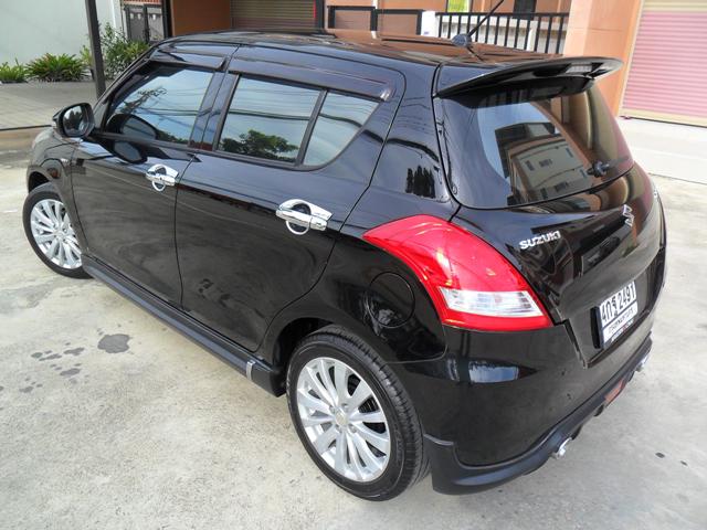 SUZUKI Swift 2015