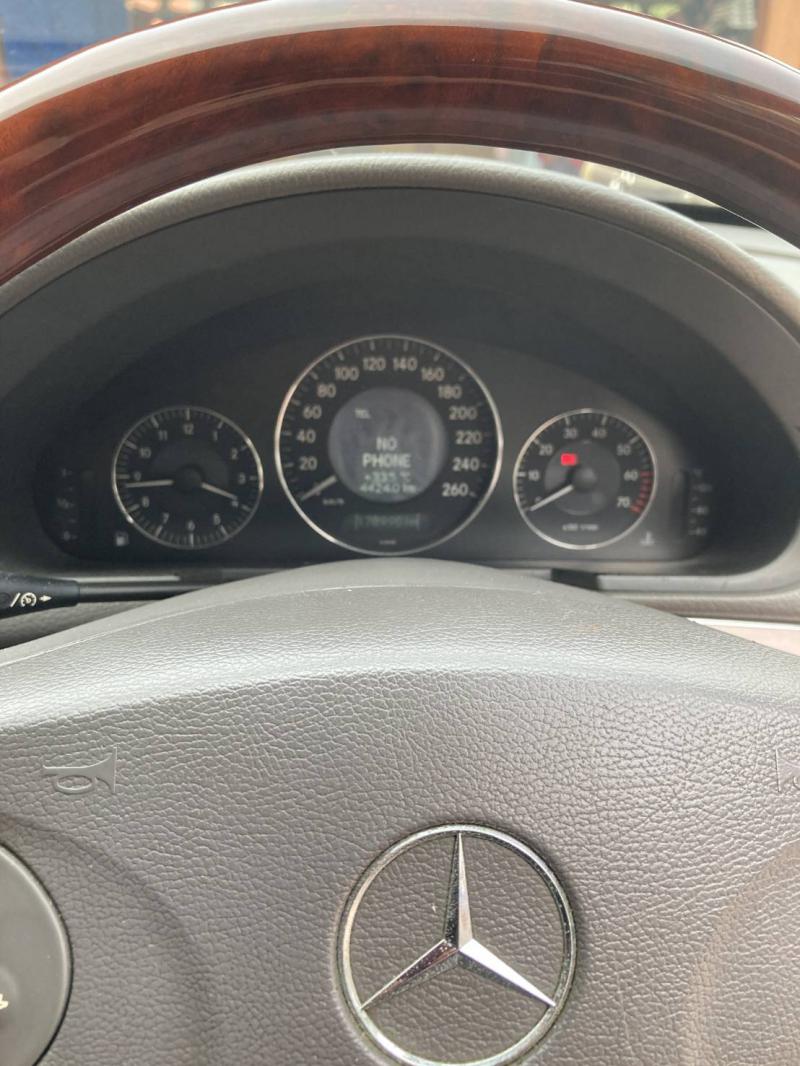 BENZ E200 2004