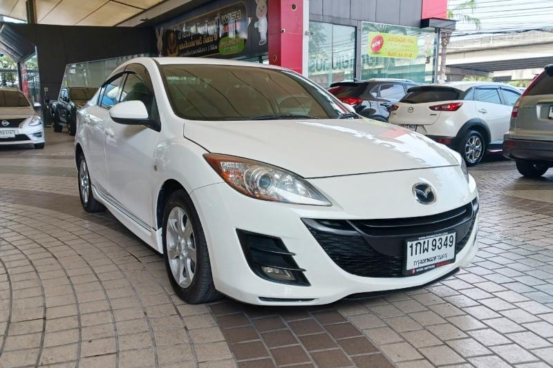 MAZDA 3 2013