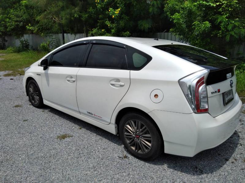 TOYOTA PRIUS 2012