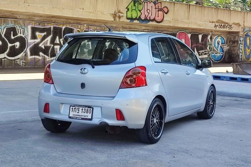 TOYOTA Yaris 2007