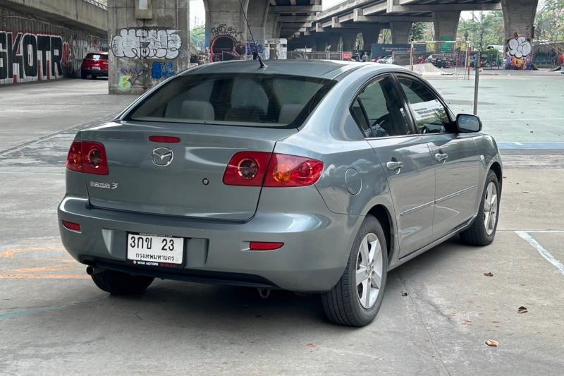 MAZDA 3 2006