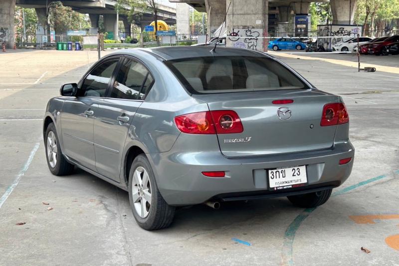 MAZDA 3 2006