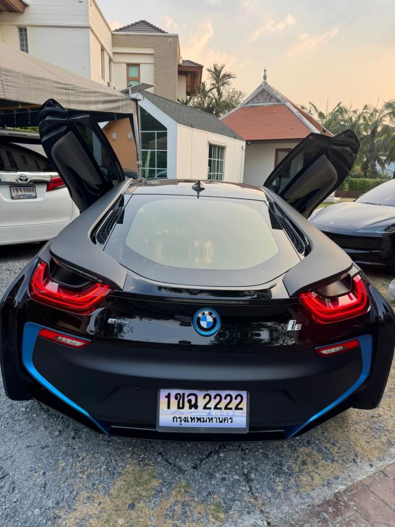 BMW I8 2016