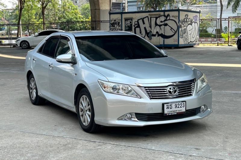 TOYOTA CAMRY 2012