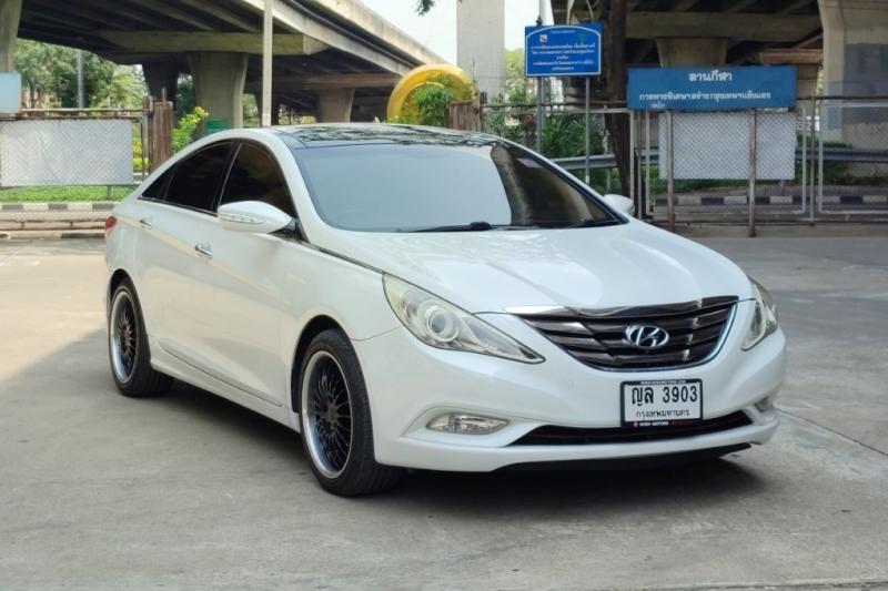 HYUNDAI SONATA 2011