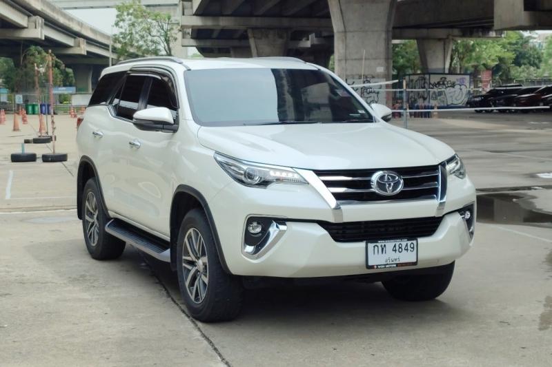 TOYOTA FORTUNER 2018