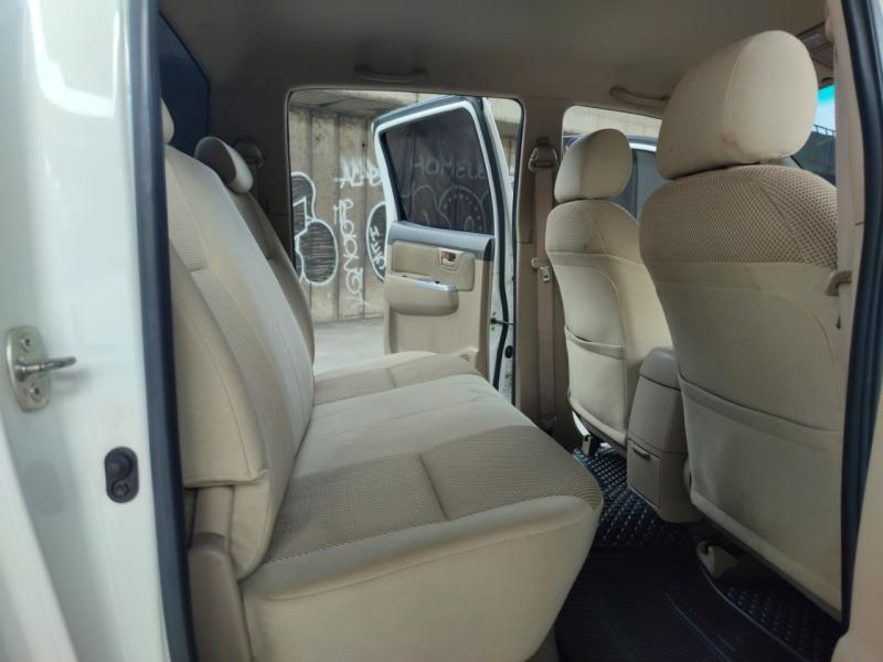 TOYOTA Hilux VIGO Champ 2012