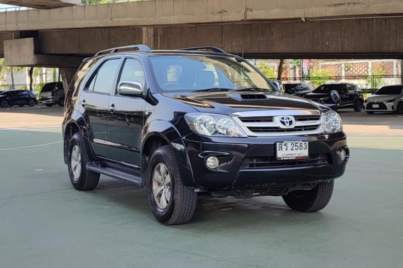 TOYOTA FORTUNER 2006