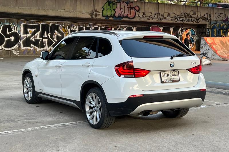 BMW X1 2011