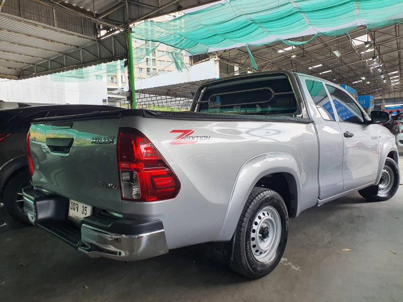 TOYOTA Hilux Revo 2.4 Entry 2021