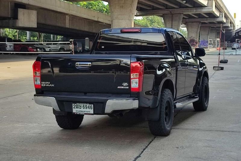 ISUZU D-MAX Space Cab 2012