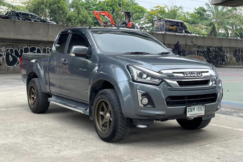 ISUZU D-MAX Space Cab  2018