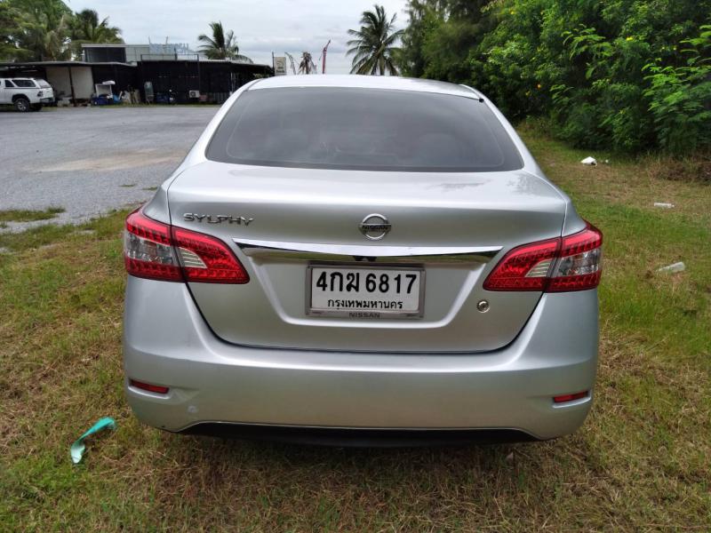 NISSAN SYLPHY 2012