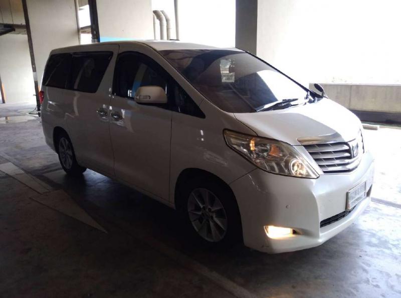 TOYOTA ALPHARD 2010
