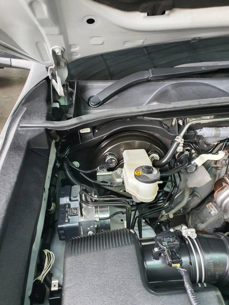TOYOTA Hilux Revo 2.4 Entry 2021