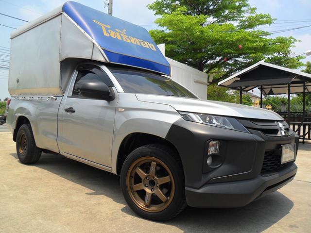 MITSUBISHI Triton 2019