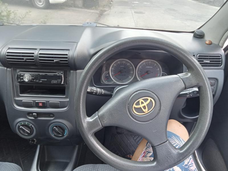 TOYOTA Avanza 2004