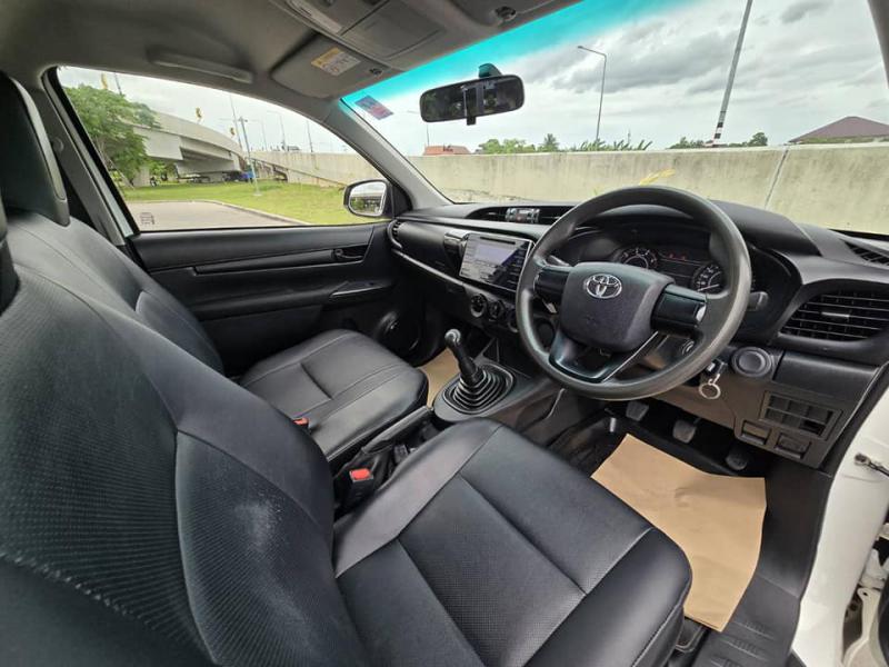 TOYOTA Revo 2.4 J+ 2018