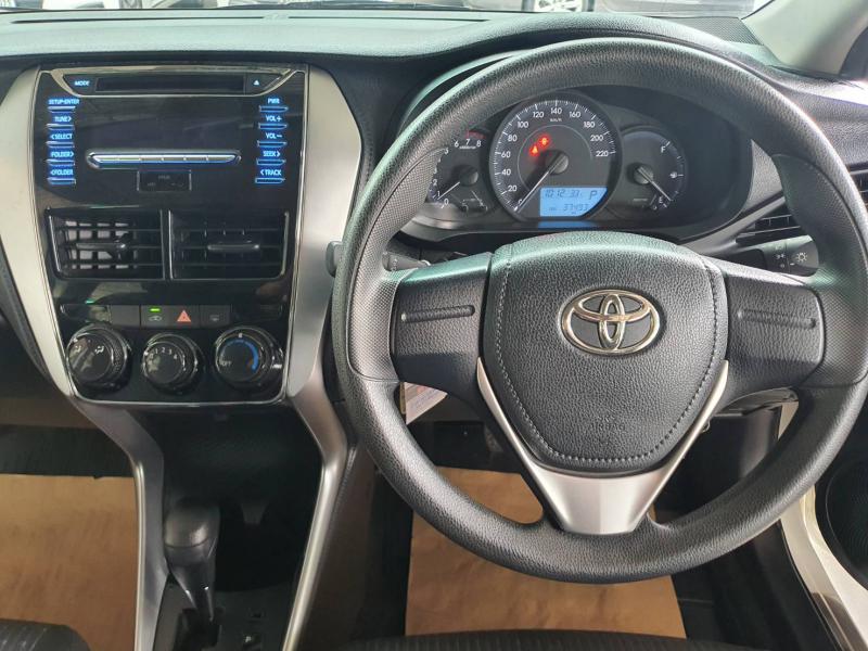 TOYOTA Yaris ATIV 1.2 Entry 2018